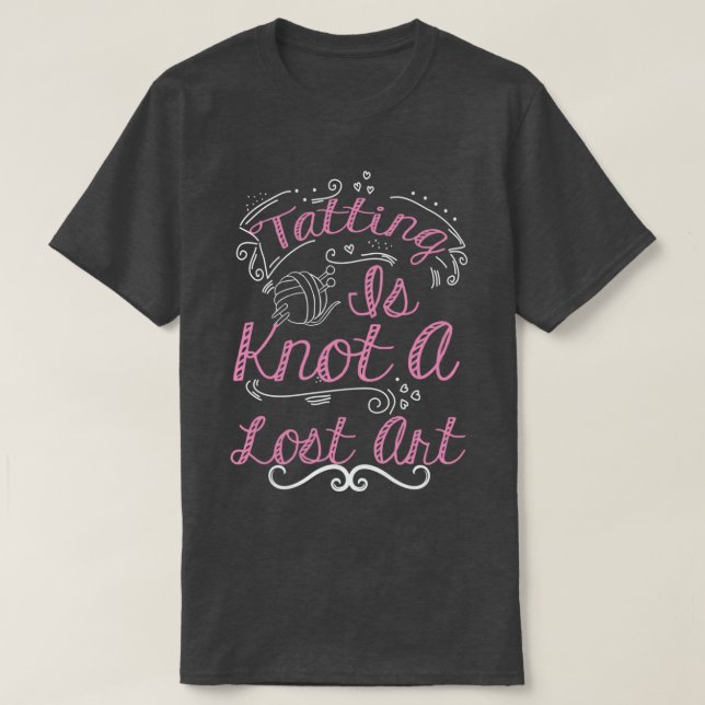 Tatstil är inte en Borttappad T Shirt (Design framsida)