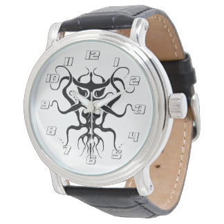Tattodesign för främmande arter - svart armbandsur