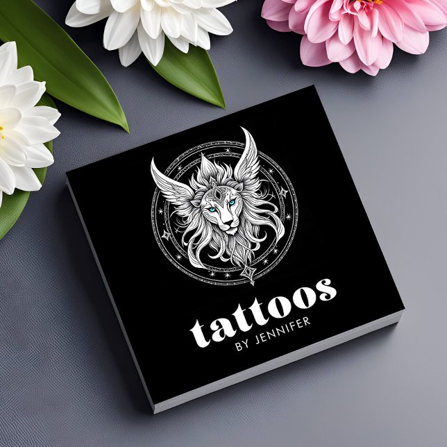 Tattoo Artist Modern Black & White QR-kod Fyrkantigt Visitkort (Skapare uppladdad)