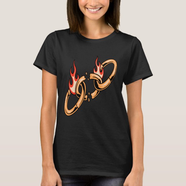 Tattoo Tattooing Tribal Symbol Artist 10 T Shirt (Framsida)