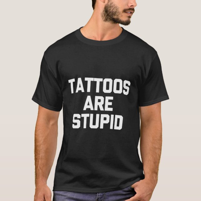 Tattoos är en slumpartad Tattoo Tattoo T Shirt (Framsida)
