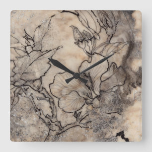 Tatuerad Blommigt I Fyrkantig Klocka