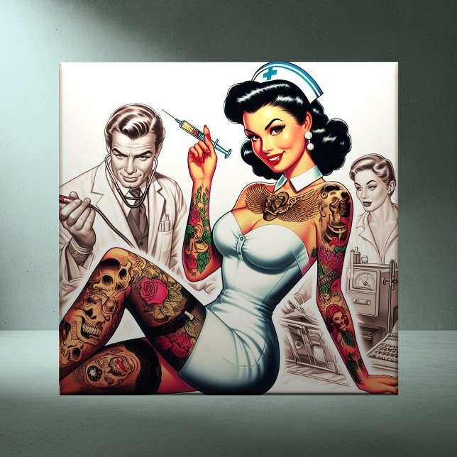 Tatuerad sjuksköterska pinup kakelplatta (Skapare uppladdad)