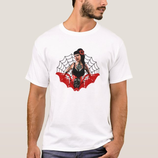 Tatueringen klämmer fast upp tee shirt (Framsida)