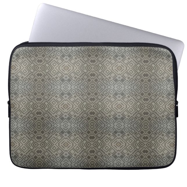 Taupe 13 neoprene laptop sleeve | m3galleryStudio (Framsidan)