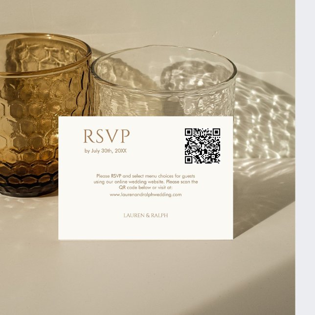 Taupe & Ivory Couple Monogram QR Bröllop OSA Kort (Skapare uppladdad)