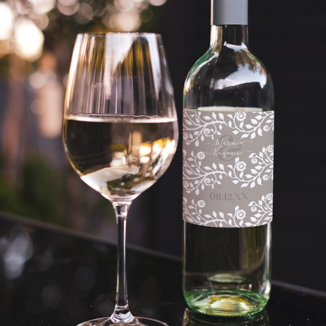 Taupe och vit rustik Blommigt Personlig Bröllop Vinflaska Etikett (Skapare uppladdad)