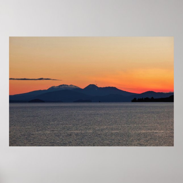 Taupo Sunset Poster (Framsidan)