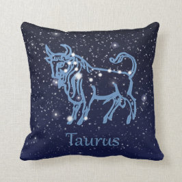 Taurus Constellation and Zodiac Sign med stjärnor Kudde