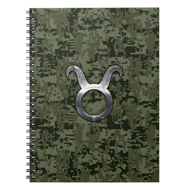 Taurus Zodiac-symbol på Grönt Digital Camo Anteckningsbok (Framsidan)