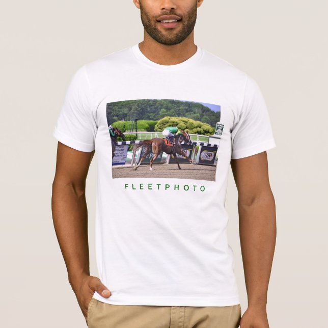 Tävla på Belmont Park T Shirt (Framsida)