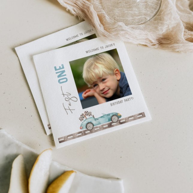 Tävling-bilens första födelsedag pappersservett (Skapare uppladdad)