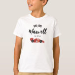 Tävling Car Birthday Shirt T Shirt<br><div class="desc">Lägg upp firande med en T-shirt till din lilla speedster! Den här snygga skjortan är perfekt för ditt barn att bära på sin stora dag, med en roligt och en sjudande design som fångar upp den upphetsning som deras första knä har runt spåret. Låt dem känna sig som en mästare...</div>