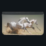 Tävling Vind Horses och Monogram Namn - Galaxy S5 Plånboksfodral För Samsung Galaxy S5<br><div class="desc">Scenen har två vita hästar som springer på en öppen slinga. Underbart djurfoto och se till att bli glad. Anpassa namn-text eller radera.</div>