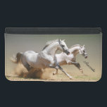 Tävling Vind Horses och Monogram Namn - Galaxy S5 Plånboksfodral För Samsung Galaxy S5<br><div class="desc">Scenen har två vita hästar som springer på en öppen slinga. Underbart djurfoto och se till att bli glad. Anpassa namn-text eller radera.</div>