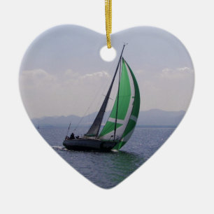 Tävlings- yacht. julgransprydnad keramik