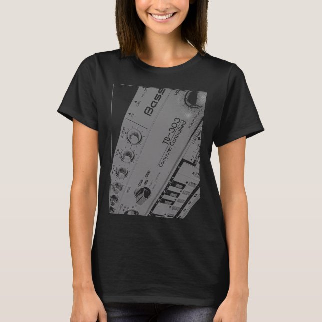 Tb303 baslinjesynthesizer t shirt (Framsida)