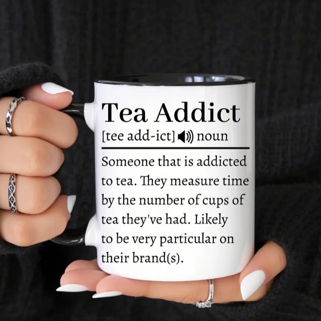 Tea Addict Definition Två-Tonad Mugg (Skapare uppladdad)