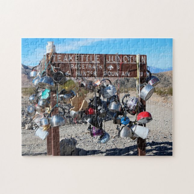 Tea Kettle Junction California. Pussel (Horisontell)