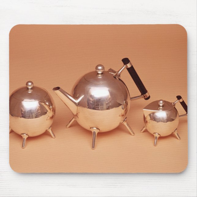 Tea som är tjänste- med giltinsida musmatta (Framsidan)