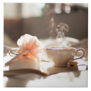 Tea Time med bra bok Kakelplatta