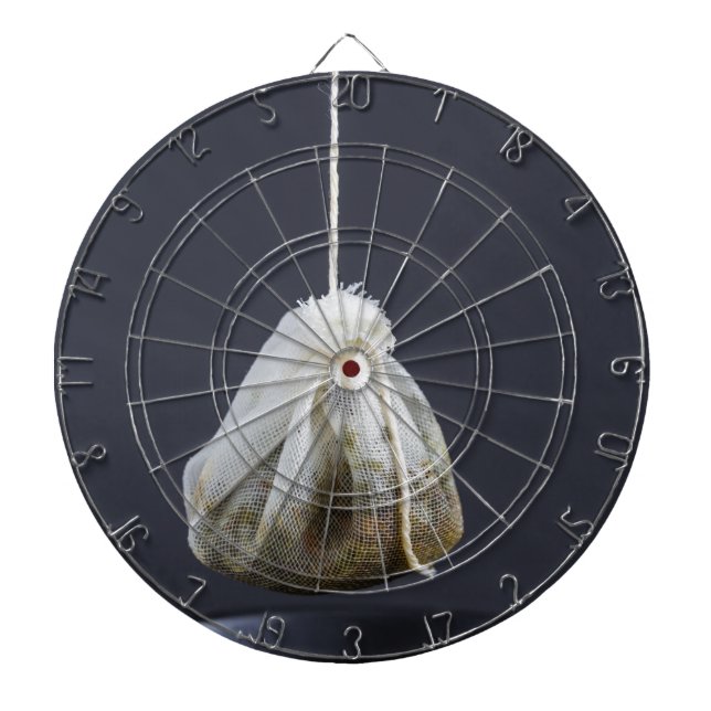 Tea-väskan hängs i kopp darttavla (Framsidan)