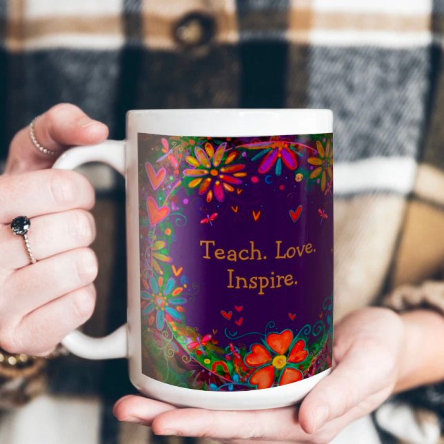 Teach Kärlek Inspire Namn Blommigt Lila Kaffemugg (Skapare uppladdad)