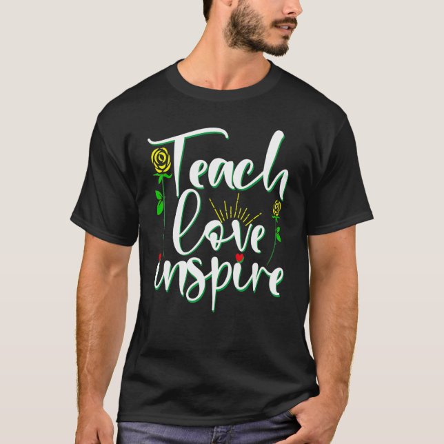 Teach Kärlek Inspire Teaching Kindness for Pre K F T Shirt (Framsida)