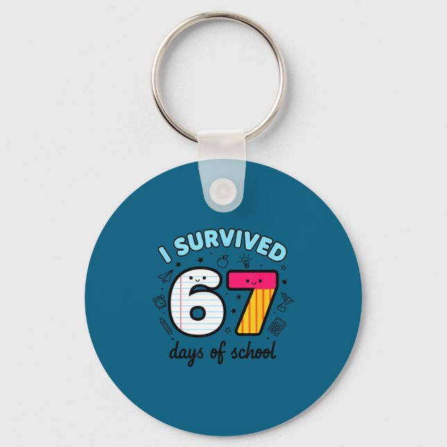 Teacher I Survived 67 Days Of School Funny 100th D Nyckelring (Framsida)