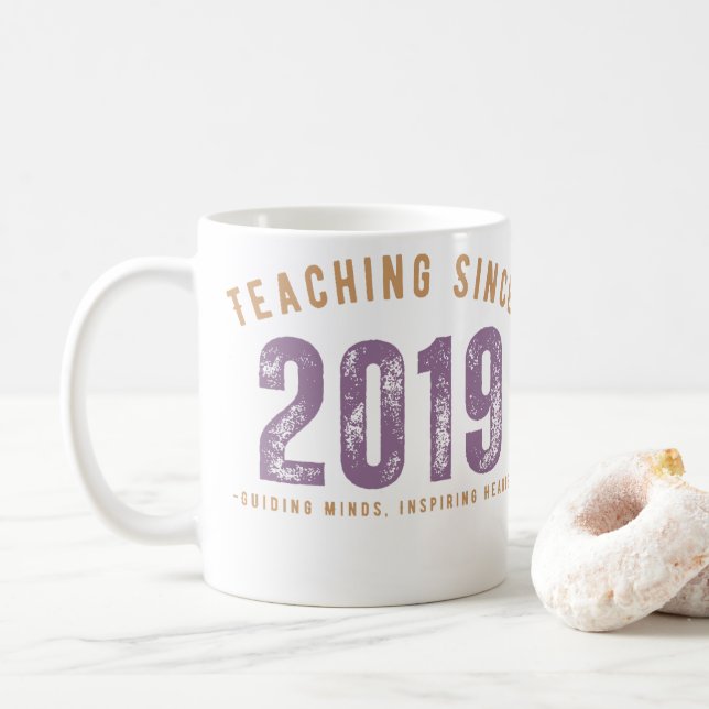 Teacher Mug | Teaching Since 2019 Kaffemugg (Med munk)