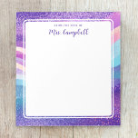 Teacher Namn Rainbow Pastel Vågar Anteckningsblock<br><div class="desc">Lägg till en pulserande beröring på din lärarresa med Namn Rainbow Pastel Vågar Anteckningsblock. Det här anteckningsblocket sprider sig med ett spektrum av pastelliserad färg - rosa, lila, teal och blått - och ger uttryck för utbildningens glädje och kreativitet. Med frasen "Från skrivbordet av" och en personlig namn-mall får dina...</div>