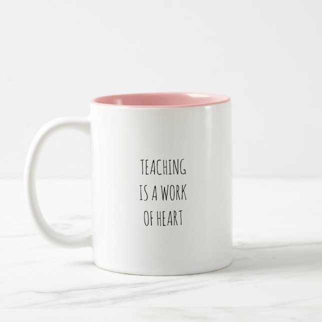 Teaching is a work of heart coffee mug Två-Tonad mugg (Vänster)