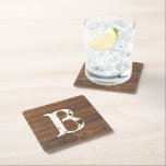 Teak Wood Grain med Monogram Underlägg Papper Kvadrat<br><div class="desc">Brun skorstensbakgrund med personlig monogram. Monogram kan ändras.</div>
