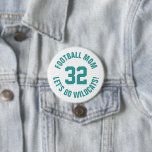 Teal and White Football Mamma Jersey Number Knapp<br><div class="desc">Skål på ditt favoritlag, fotbollsspelare eller visa upp ditt pride med en anpassningsbar personlig-spritknapp! Lägg till din skola namn eller anpassa dig med spelarens namn och jersey-nummer. Perfekt för fotboll, basket, baseboll och fotbollsspel! Skapa anpassningsbar stift för hela teamet, cheerleadership, föräldrar och syskon till bära på speldagen. Klicka på Anpassa...</div>