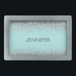 Teal Aqua Blue Silver Glitter Girly Monogram Namn<br><div class="desc">Aqua Blue Teal och Silver Gnistra Glitter Monogram Namn Bälte Buckle. Detta gör perfekt studenten,  söt 16 16,  18,  21,  30,  40,  50,  60,  70,  80,  90:e,  100-årsdag,  bröllop,  möhippa,  årsdag,  babydusch eller bachelorette-gåva till någon som glam lyx och chic stilar.</div>