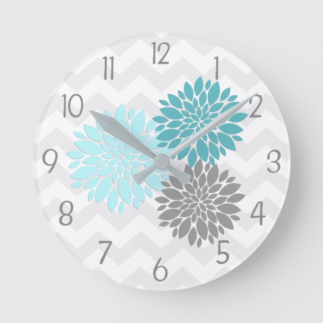 Teal Aqua Grått Dahlia Flower Nursery Wall Clock Rund Klocka (Framsida)