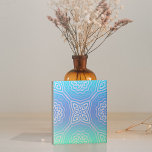 Teal Blue Grönt Silver Ombre Arabesque Geometric Kakelplatta<br><div class="desc">Unik,  dynamisk dekorativ keramisk plattdesign med sömlös geometrisk mönster i faux silver och teal,  grönt,  blå övertoning.</div>