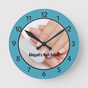 Teal Blue Nail Salon Anpassningsbar Round Clock Rund Klocka