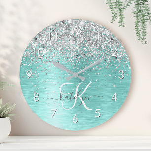 Teal Brushed Metall Silver Glitter Monogram Namn Rund Klocka