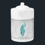 Teal Elegant Peacock Tekanna<br><div class="desc">Njut av teet med en Tekanna med en Elegant Peacock Personlig. Tekannans utformning har en pulserande påk som är försedd med ett känsligt blad mot en lätt grått grunge-bakgrund. Ytterligare presentartiklar som är tillgängliga med den här designen samt en mängd färg.</div>