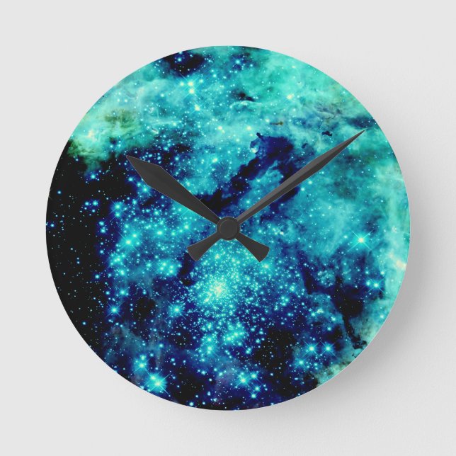 Teal Galaxy Rund Klocka (Framsida)