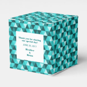Teal Geometric Triangles Favor Box Presentaskar