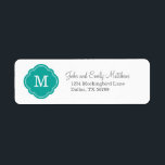 Teal Quatrefoil Monogram Returadress Returadress Etikett<br><div class="desc">Returetiketter för Personlig av akut Trendig med minimalistisk Anpassningsbar med Monogram Initial i en Vintage marockansk Quatrefoil Klöver Shape Ram. De skulle vara underbara för att skicka bröllopsinbjudningar,  spara datumen,  tillkännagivande för födelse,  partiinbjudningar eller andra personliger!</div>