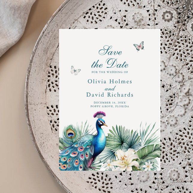 Teal Tropical Peacock Bröllop spara datum Card Spara Datumet (Teal Tropical Peacock Wedding Save the Date Card on a neutral boho plate.)