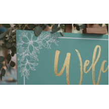 Teal & Vit Blommig Bröllops välkomstskylt för mott