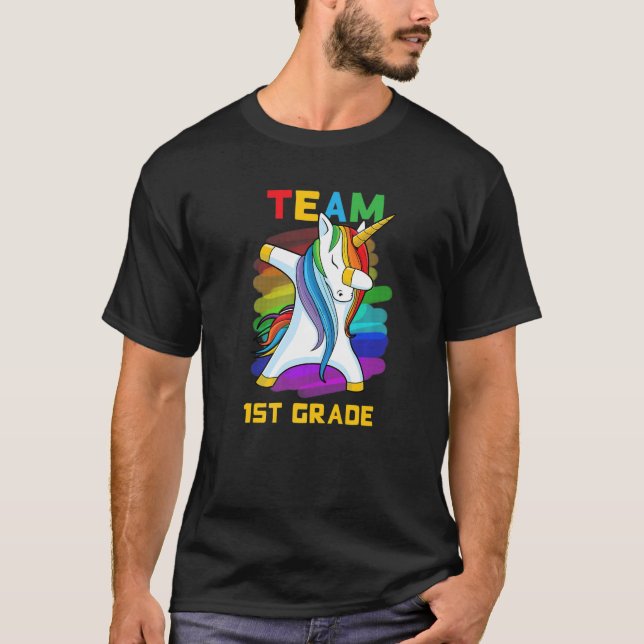 Team 1: Klass Unicorn Dabbing Back to school Cla T Shirt (Framsida)