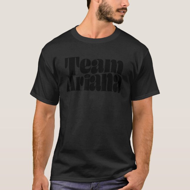 TEAM ARIANA Retro Vågigt VPR T Shirt (Framsida)