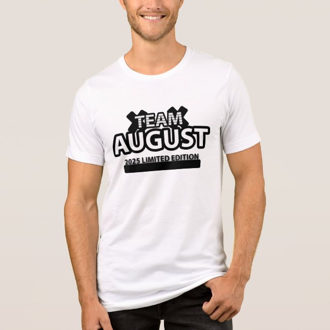 TEAM AUGUST T SHIRT (Framsida)
