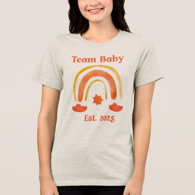 Team Baby Est. 2025 T Shirt (Framsida)