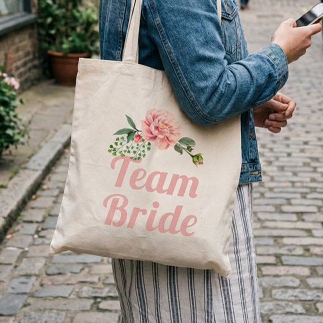 Team Bride Bridesmaid Romantic Rosa ros Blommigt Tygkasse (Skapare uppladdad)